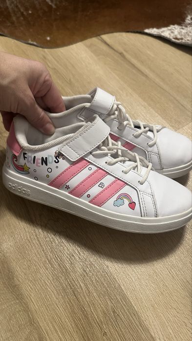 Adidas fete marimea 33.5