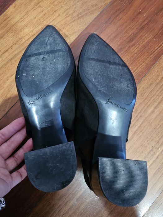 Pantofi negri masura 39 Stradivarius toc 6 cm