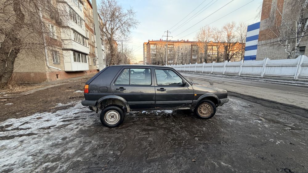 Срочная продажа Гольф 2 карбюратор 1.8