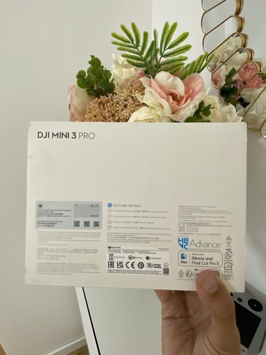 Drona DJI Mini 3 Pro cu Controller Smart