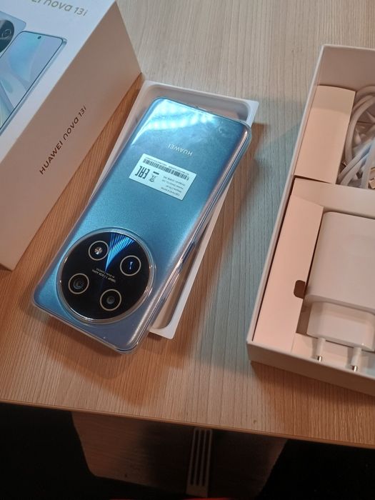 Продам новый Huawei Nova 13i