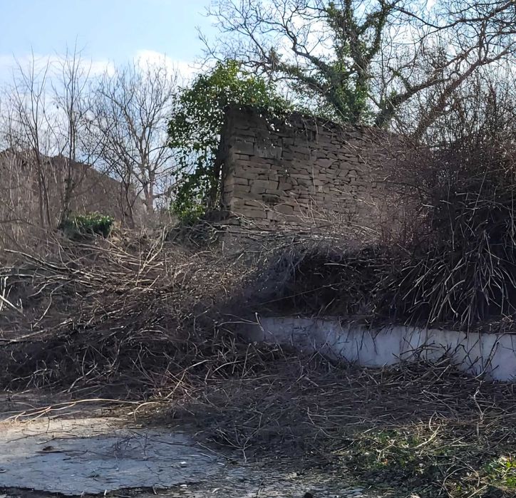 Дялън камък за дувари и сгради