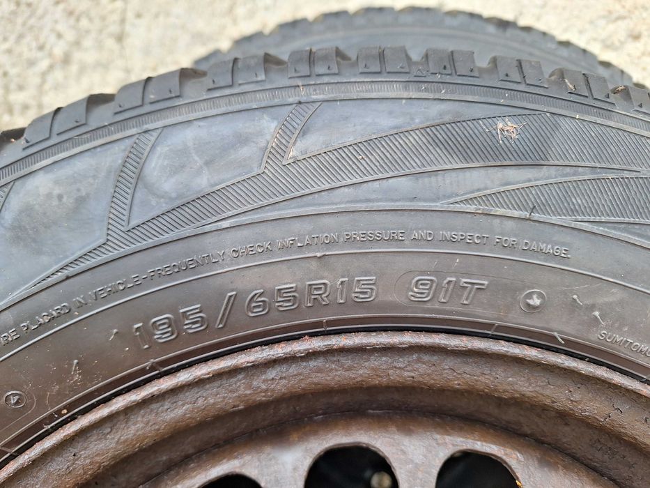 Продават се 195/65/15