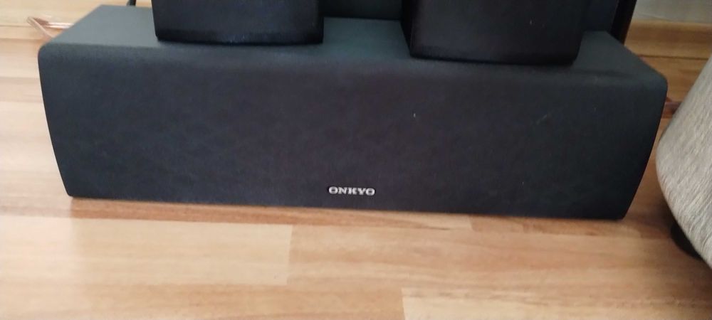 Onkyo Dolby Atmos 5.1.2 тонколони с активен субуфер