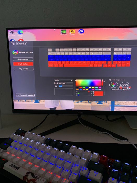 Продаю клавиатуру bloody s98