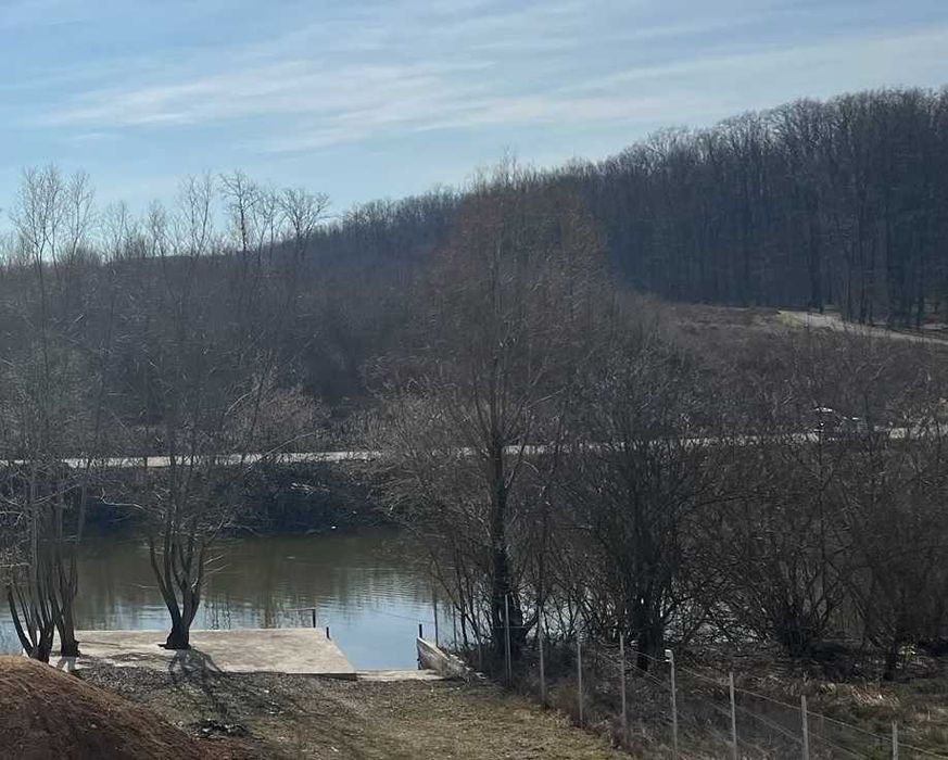 Teren 500 mp Snagov – acces la lac și ponton privat – 66.000 €