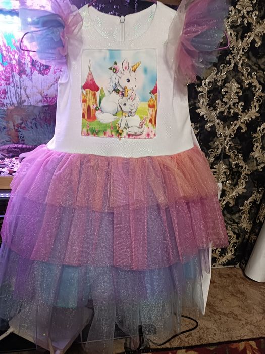 Продам нарядное платье