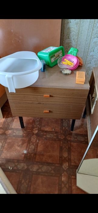 Отдам даром, самовывоз с 4 этажа.