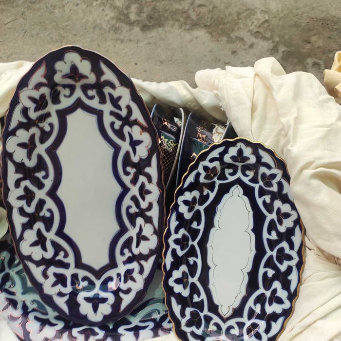 Пахта гуллик чойнак ва пиёлалар сотилади.