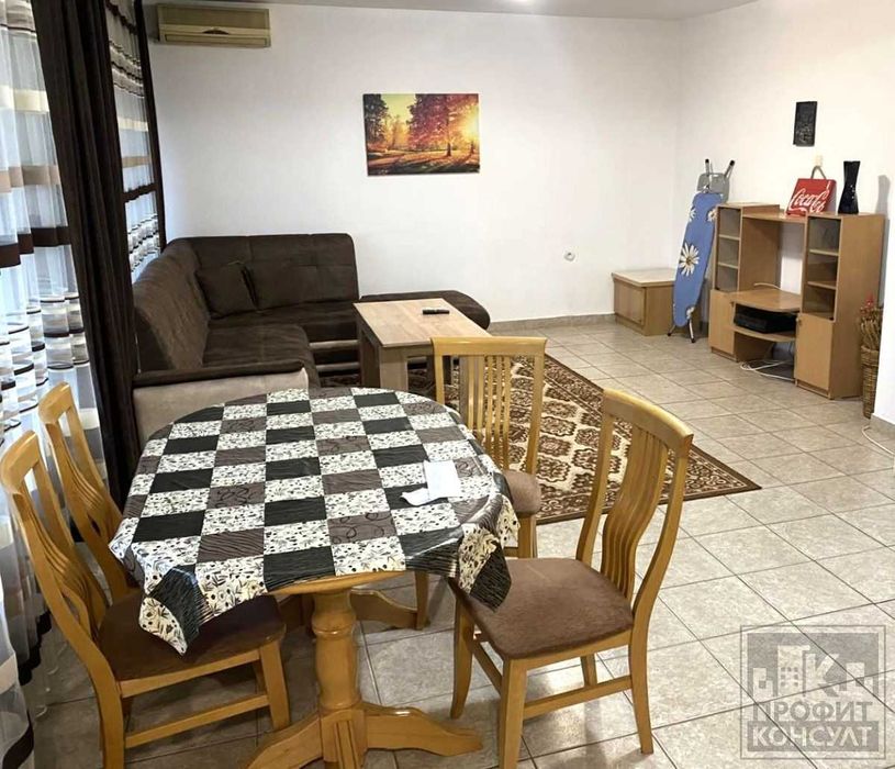 Дава се под наем Тристаен апартамент в Велико Търново, Център - 110 кв.м за 382.5 € - Снимка #1