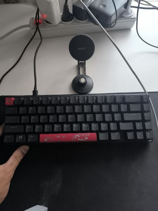 Продаю hyperx 65%