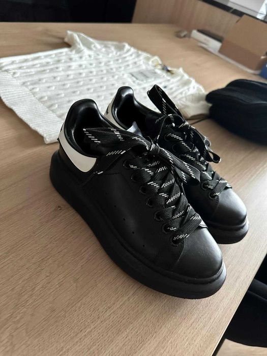 Alexander McQUEEN 37