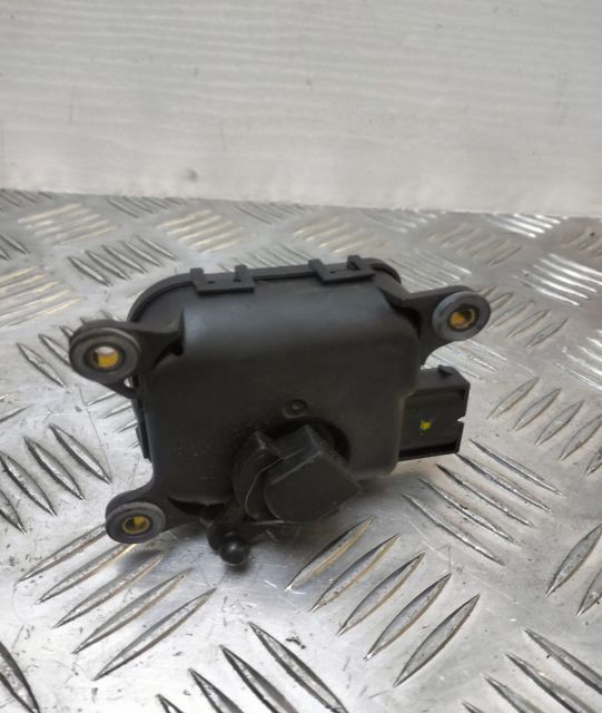 Motoras clapeta aeroterma  Bosch Actuator Electronic 0132801109 BMW S