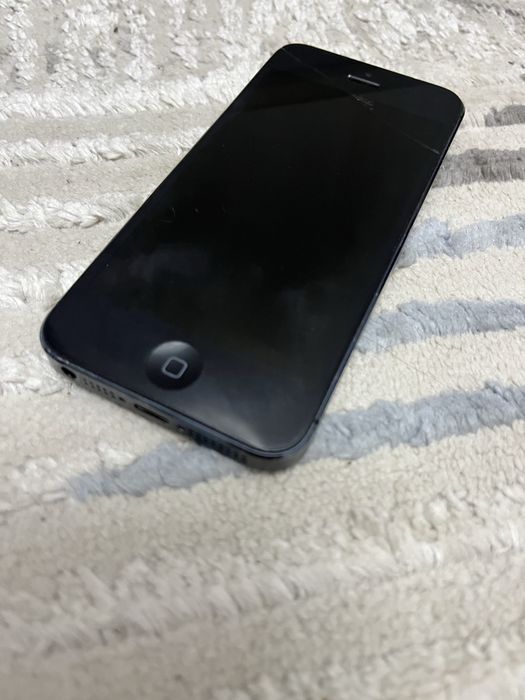Айфон 5s, память 16гб