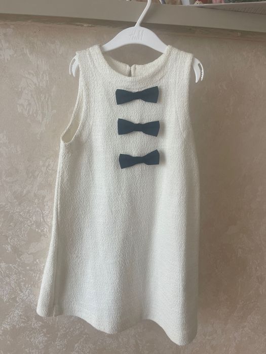 Vând rochița fetite 128 cm Zara
