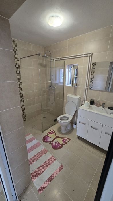 Vand Casa superba comuna Pomezeu sat Hidis