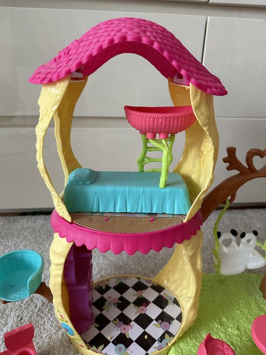 Очарователните Енчантималс и тяхната къща