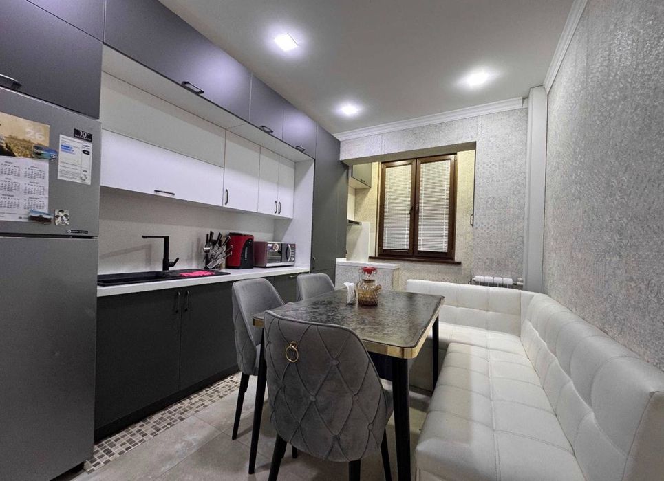 Продается 4х комнатная квартира Космонавты Ойбек Yalpiz Точка Вкуса