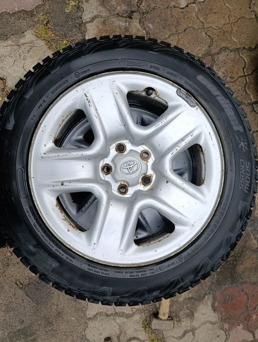 Продам резину 225/55 R 17