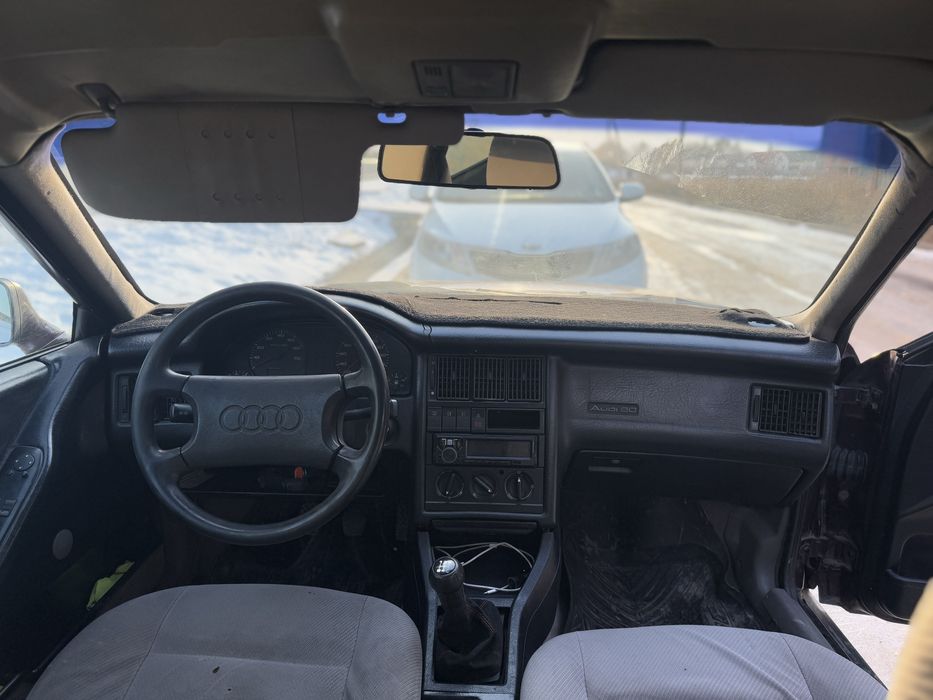 Продам ауди б4 2 об инжектор