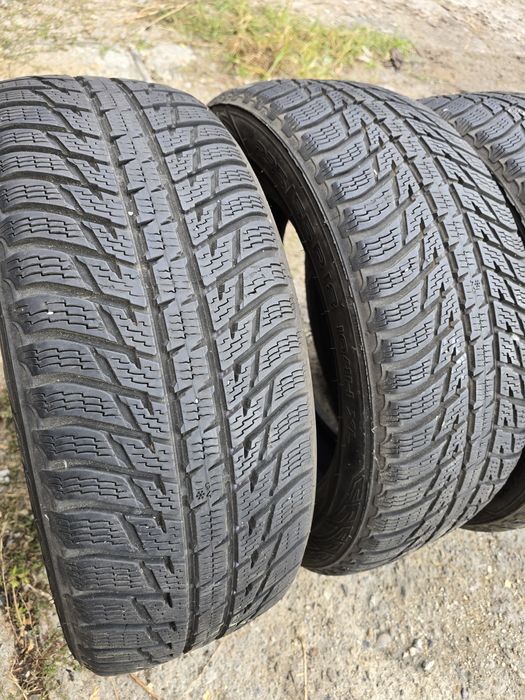 Anvelope 235 55 18 iarna Nokian
