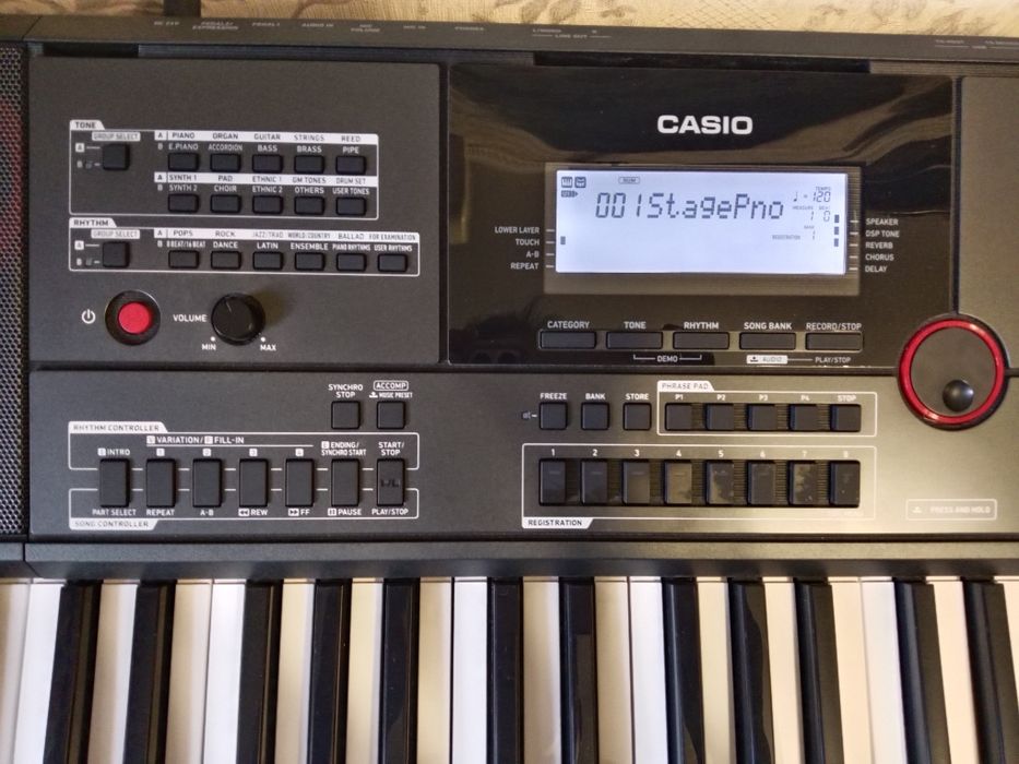 Продам синтезатор Casio stx5000.