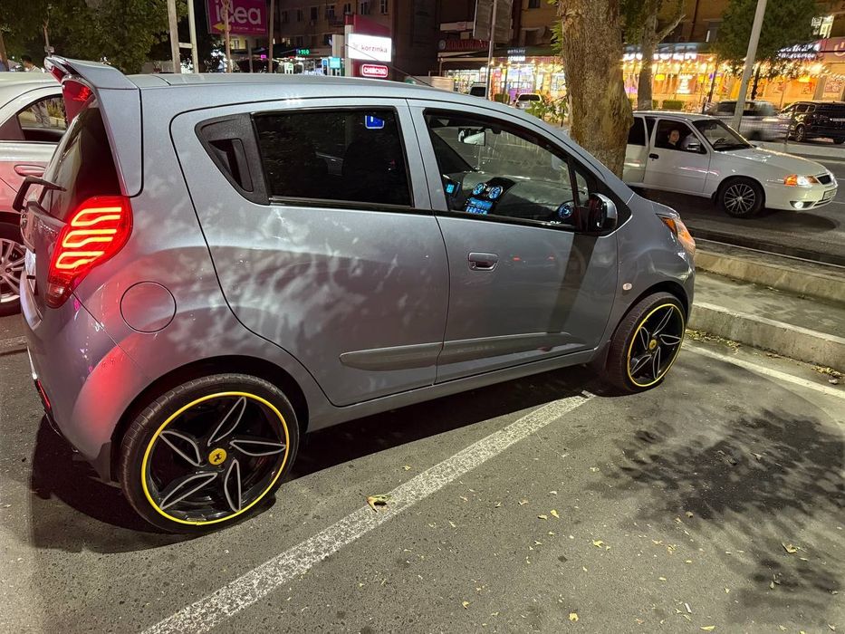 Chevrolet spark 2012 delfin rang