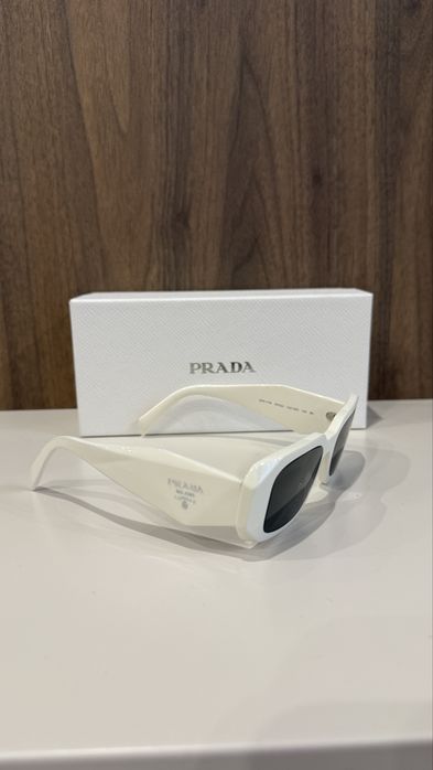Prada слънчеви очила