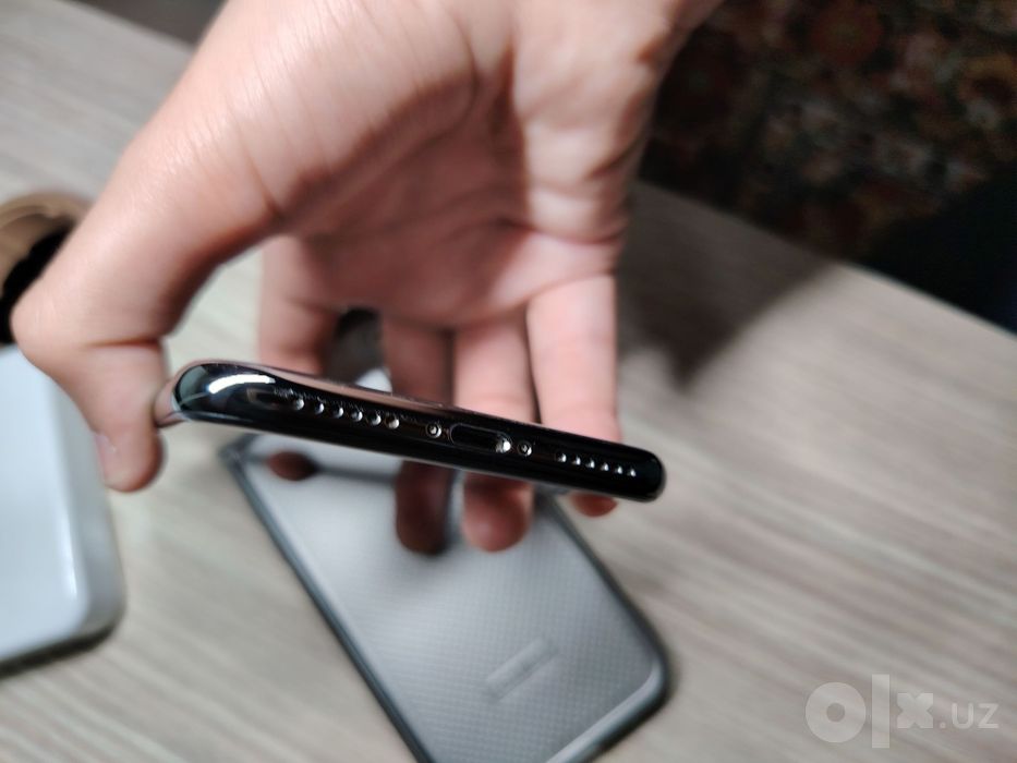 Продаётся IPhone X на 256гб