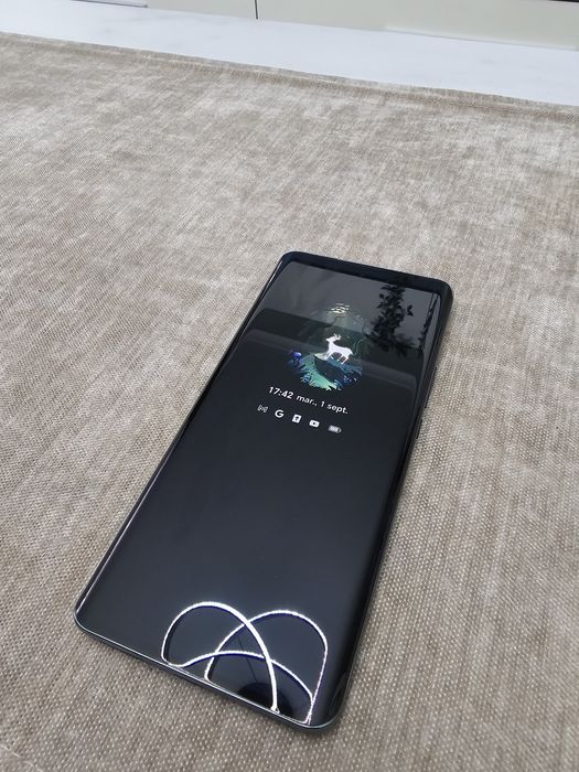 Vând honor magic 6 lite impecabil