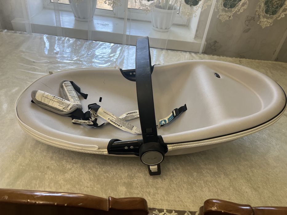 Продам Hot Mom коляску