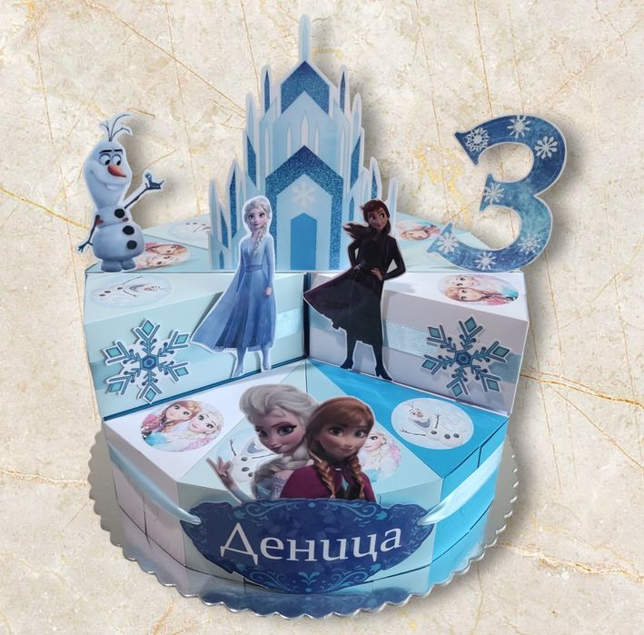 Картонена торта "Замръзналото кралство"