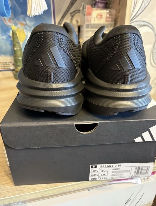 Продам кросовки Adidas