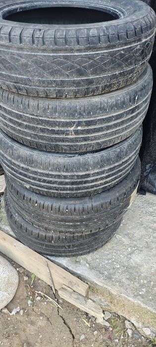 Продам шины на 15 и 14