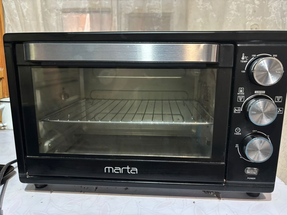 Продам духовку MT-EO4293C