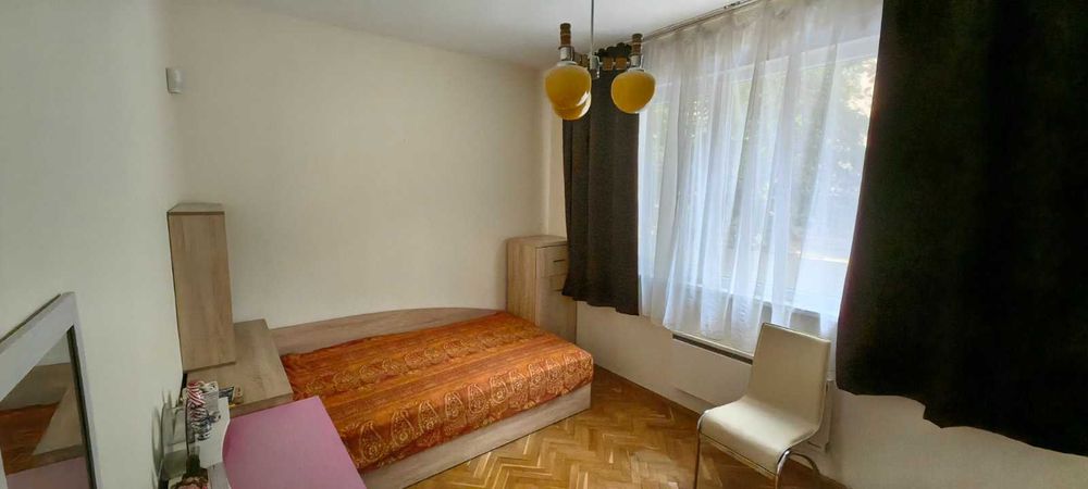 Продава се Тристаен апартамент в Стара Загора, Център - 86 кв.м за 1721 €/кв.м - Снимка #4