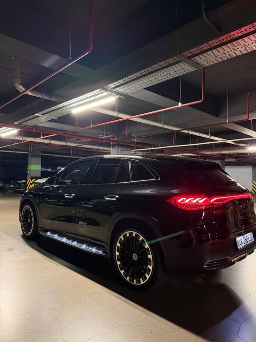 Mercedes-benz EQE suv 500 luxury  4 matic