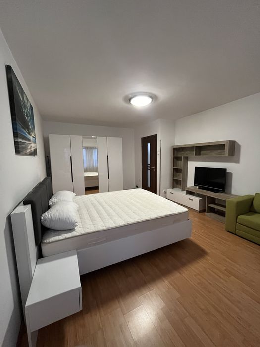 Proprietar ,ofer spre inchiriere garsoniera zona Nerva Traian -Unirii