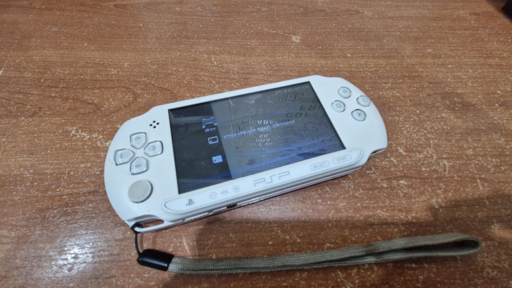 Sony PSP E-1004.