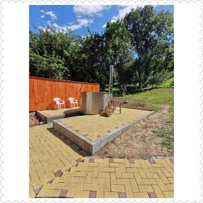 Cabana de inchiriat cu ciubăr 1200ron pe weekend, OFERTĂ DE PRIMĂVARĂ