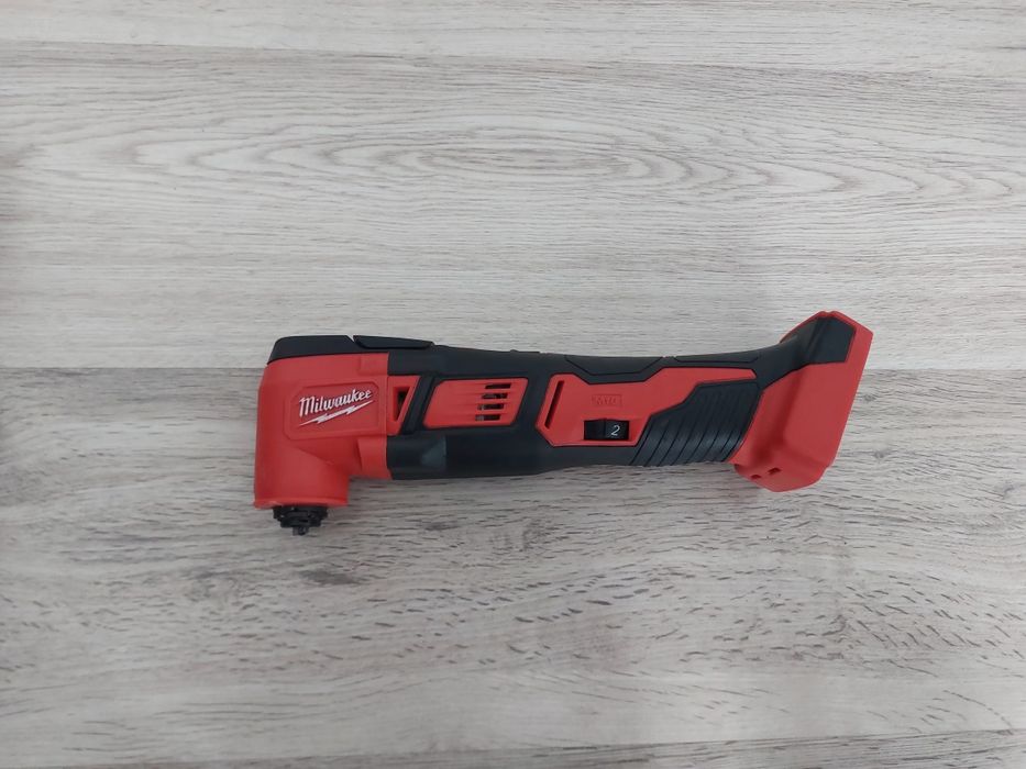 Multifuncțional milwaukee M18 BMT, 2021, stare perfectă