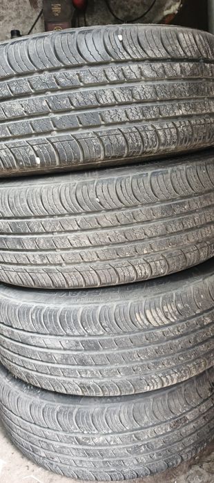 Продам четыре болона вместе с дискоми. На Ласети.  195/60R15