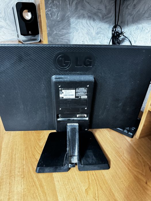 Компьютер + столик