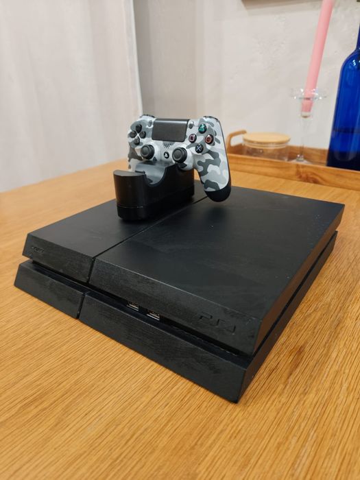 Playstaion 4 , 1 tb