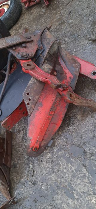 Vând  6 brazdare de plug reversibil