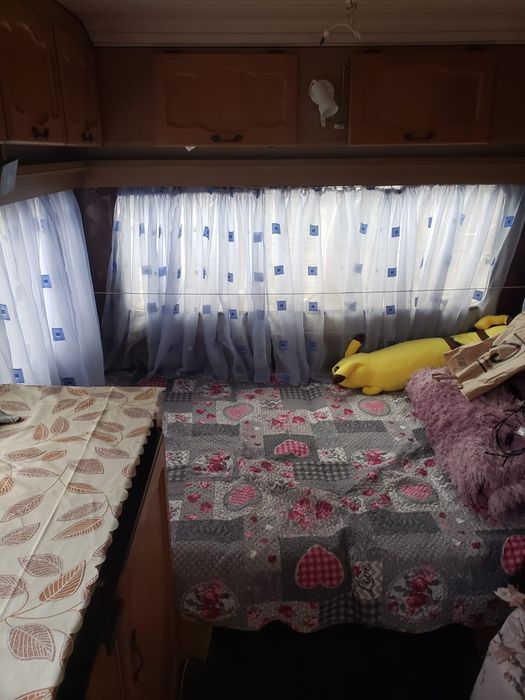 Vând rulota pentru punct fix