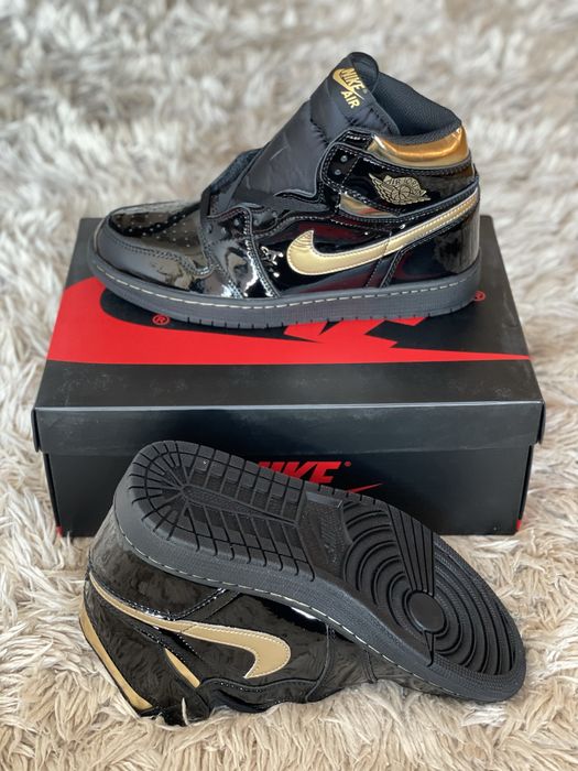 Jordan 1 Retro High Black Metallic Gold Dark Nike Full Box Verificare