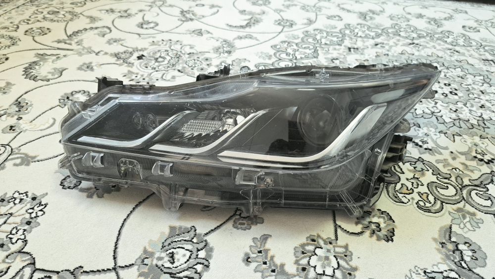 Toyota Corolla 2021фара e210
