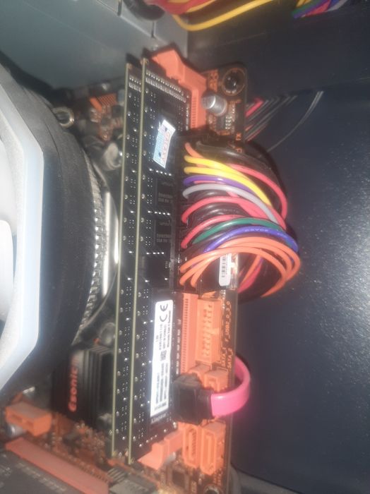 Esonic H61 i5 2400 2x8 16GB RAM kulleri bilan