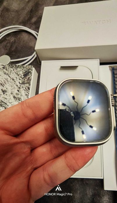 Apple Watch Ultra 2, GPS, Cellular, Carcasa Titanium 49mm